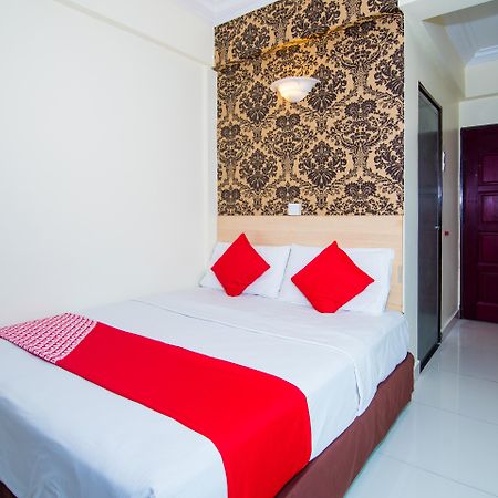 Sea Princess Hotel Teluk Bahang Kültér fotó