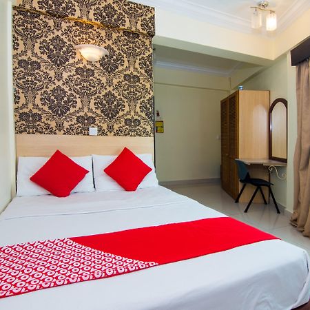 Sea Princess Hotel Teluk Bahang Kültér fotó